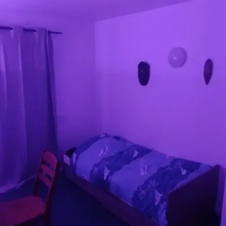 Une Chambre